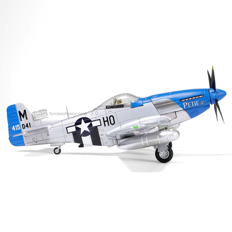 North American P-51D Mustang “ Petie 3rd ” 487th Fighter Squadron, USAAF 1944, 1:72 Scale Model Right Side View