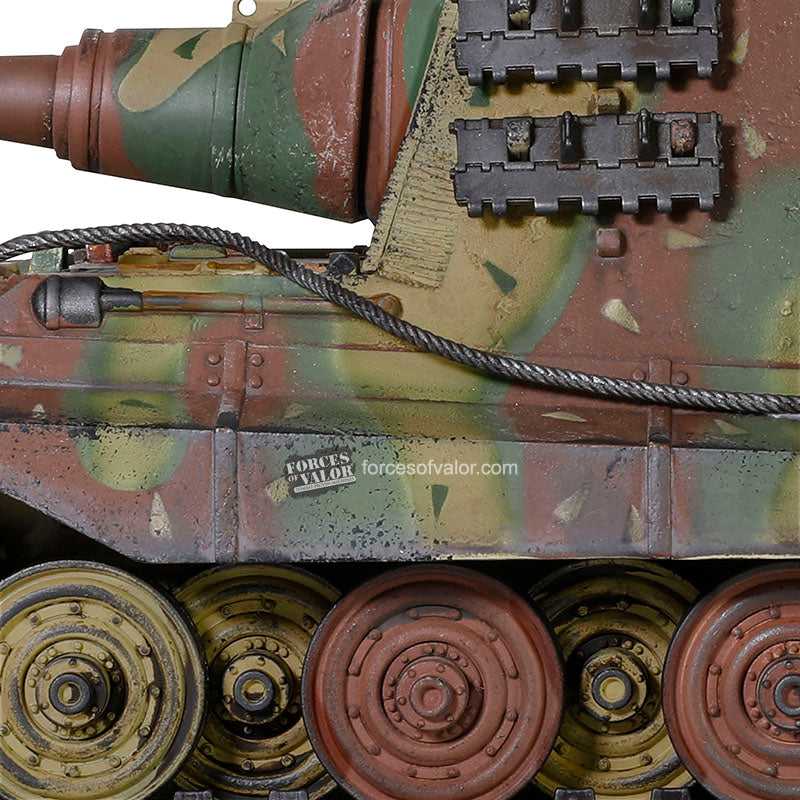 Sd.Kfz. 186 Jagdtiger German Heavy Tank Destroyer Henschel Suspension 1945, 1/32 Scale Model Suspension Detail