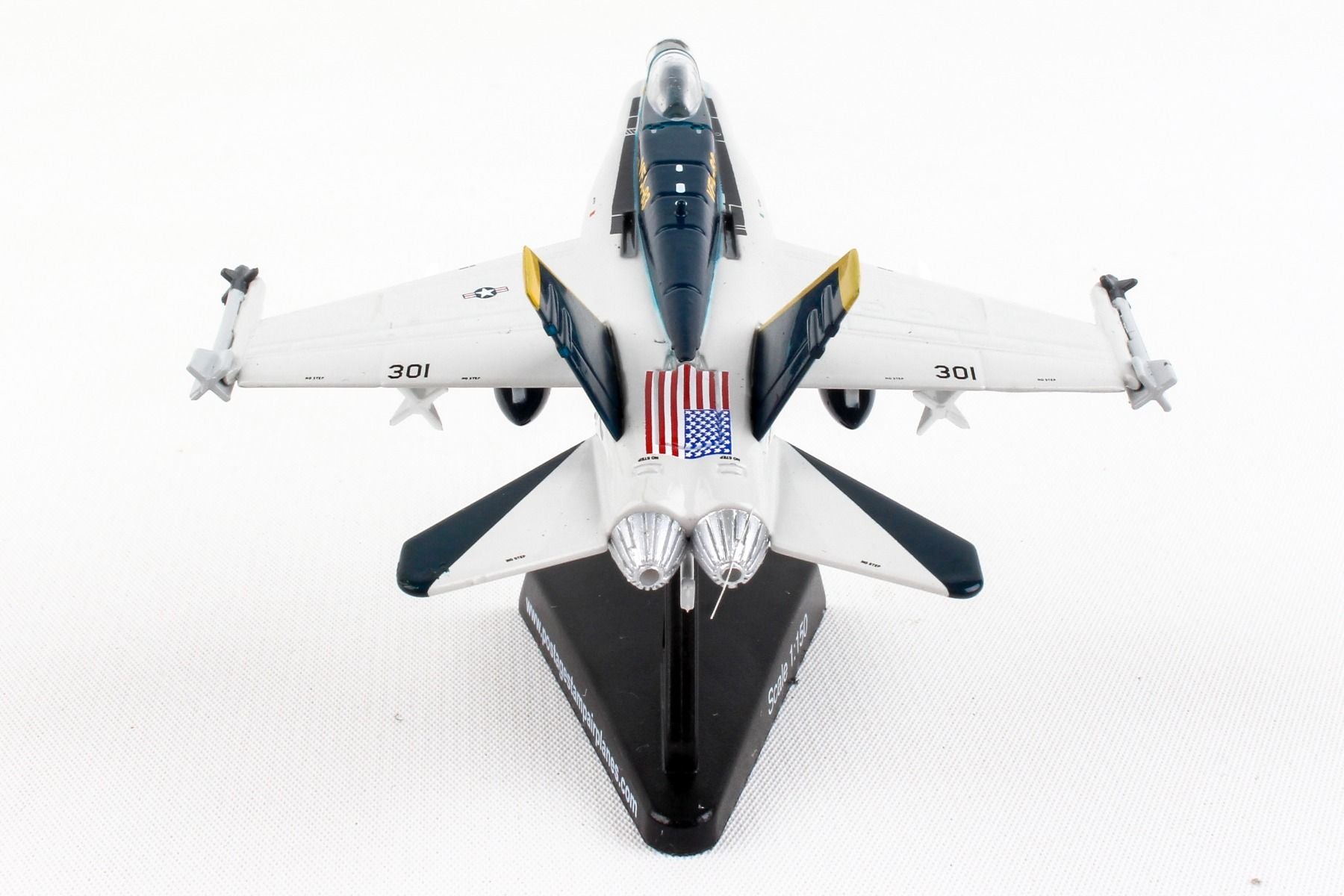 Daron Boeing F/A-18C VFA-83 Rampagers 1/150 Scale Display Model Rear View