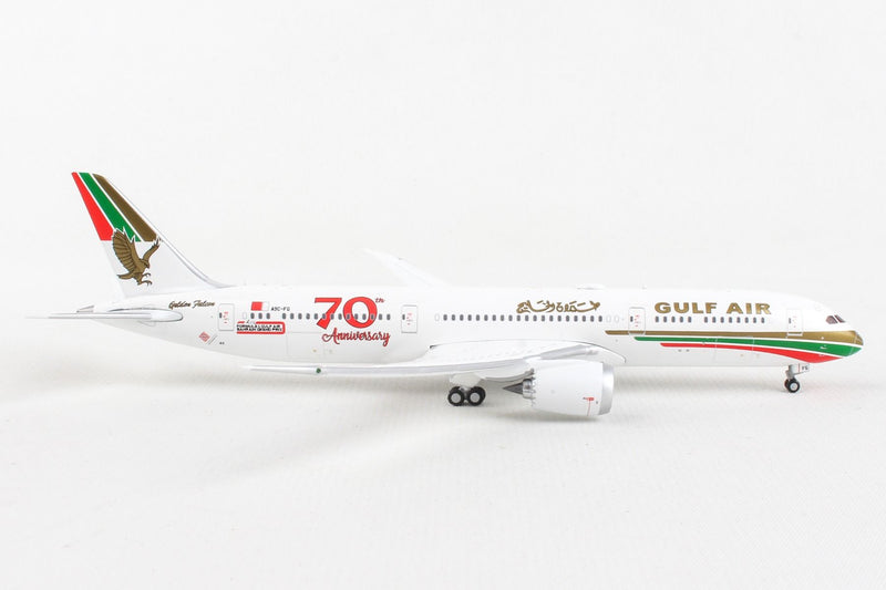 Boeing 787-9 Gulf Air (A9C-FG) 70th Anniversary Livery, 1:400 Scale Model Right Side View