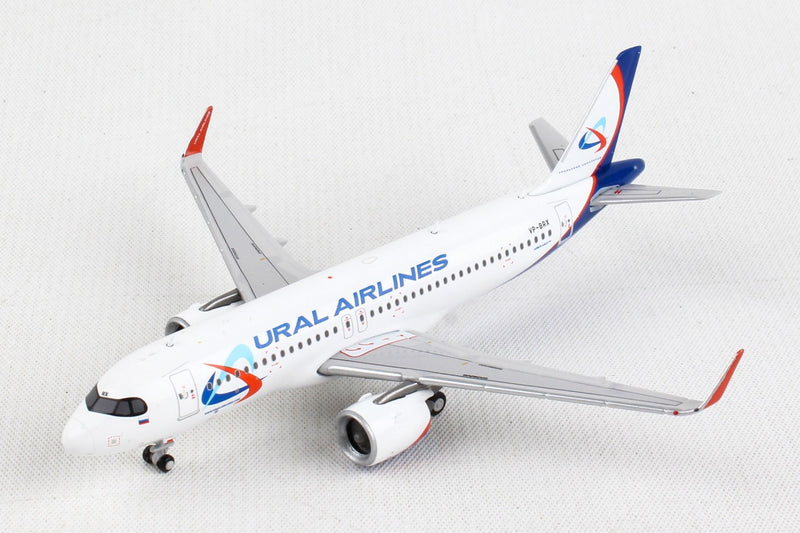 Airbus A320neo Ural Airlines (VP-BRX) 1:400 Scale Model Left Front View