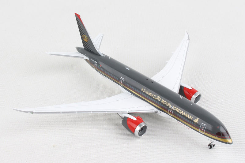 Boeing 787-8 Royal Jordanian (JY-BAC) 1:400 Scale Model Right Front View