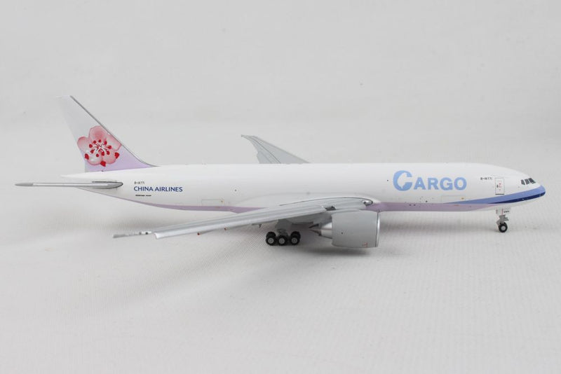 Boeing 777F China Cargo (B-18771) Flaps Down Configuration 1:400 Scale Model Right Side View