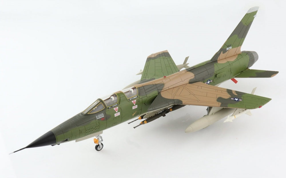 F-105F Thunderchief 355th TFS 1967, 1:72 Scale Diecast Model