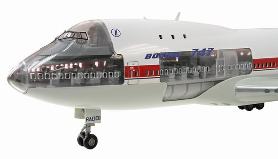 Boeing 747-100 Maiden Flight “City Of Everett” (Cutaway) 1/144 Scale Model Nose Detail