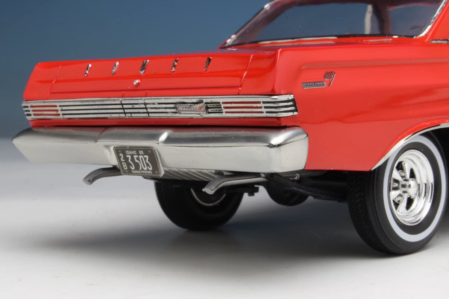 Moebius Models 1965 Mercury Comet Cyclone 1:25 Scale Model Kit Rear Closeup