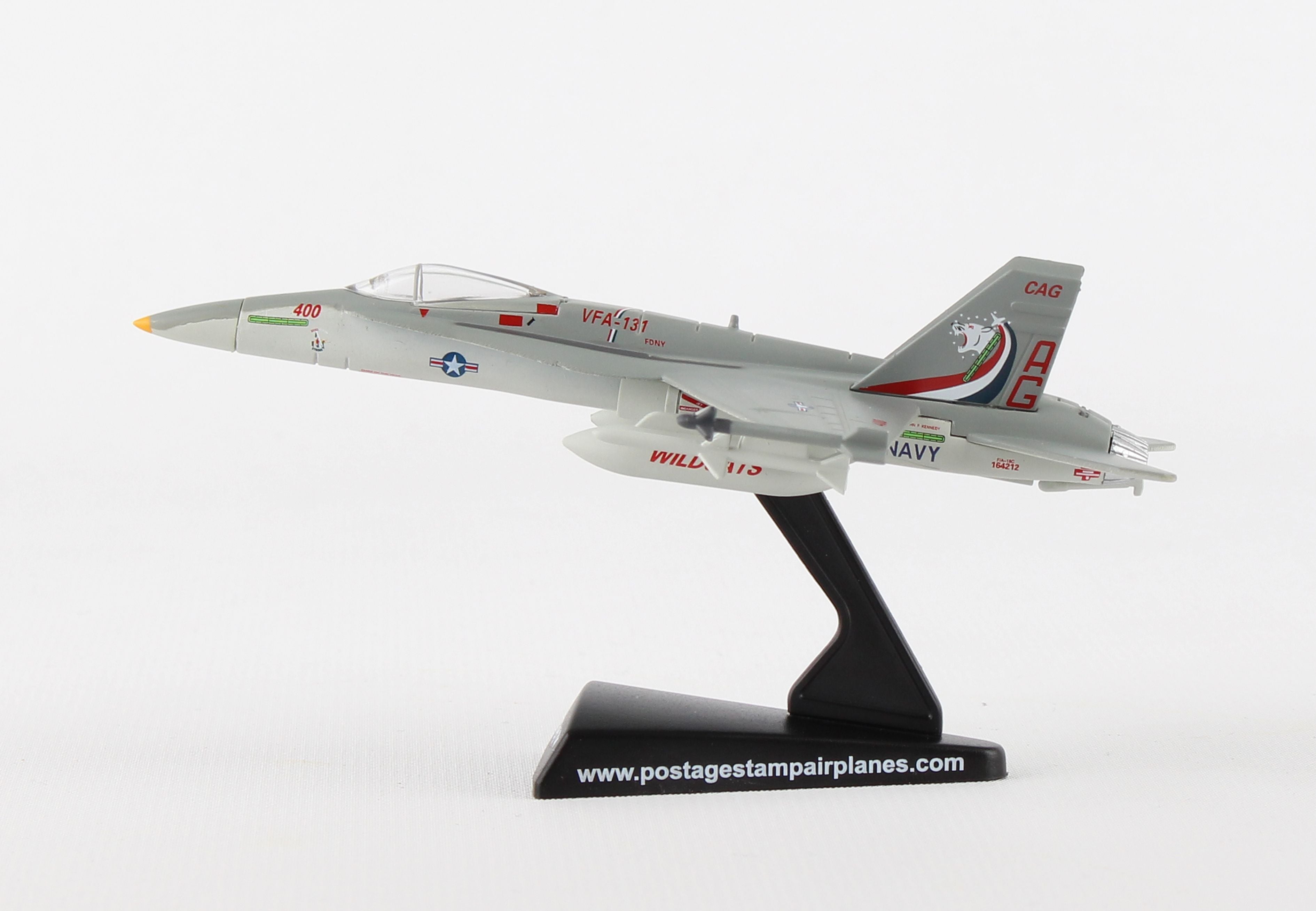 Boeing F/A-18C Hornet VFA-131 Wildcats 1/150 Scale Display Model Side View