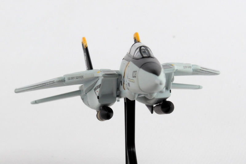 Grumman F-14 Tomcat VF-103 Jolly Rogers 1/160 Scale Model Front Close Up