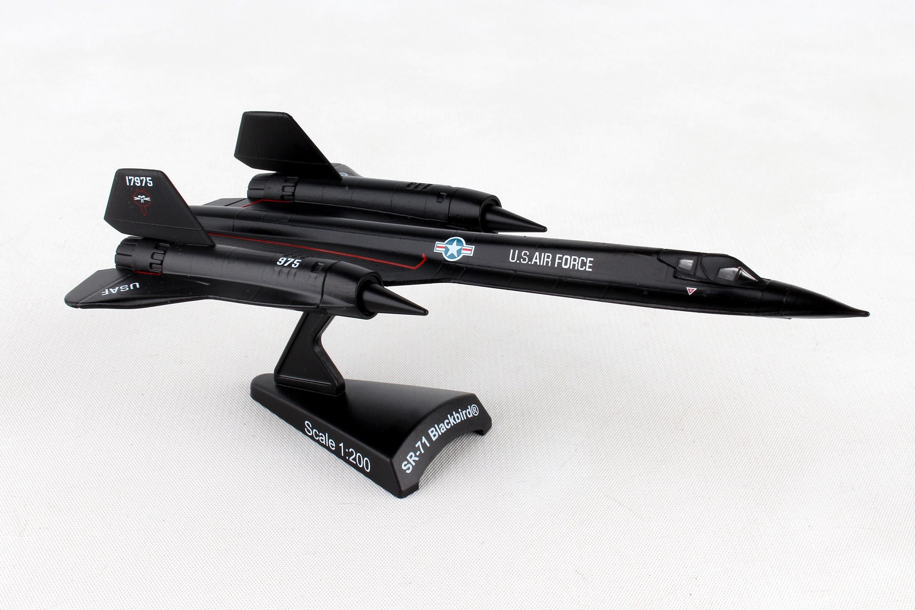 Lockheed SR-71 Blackbird USAF 1:200 Scale Diecast Model Right Front View