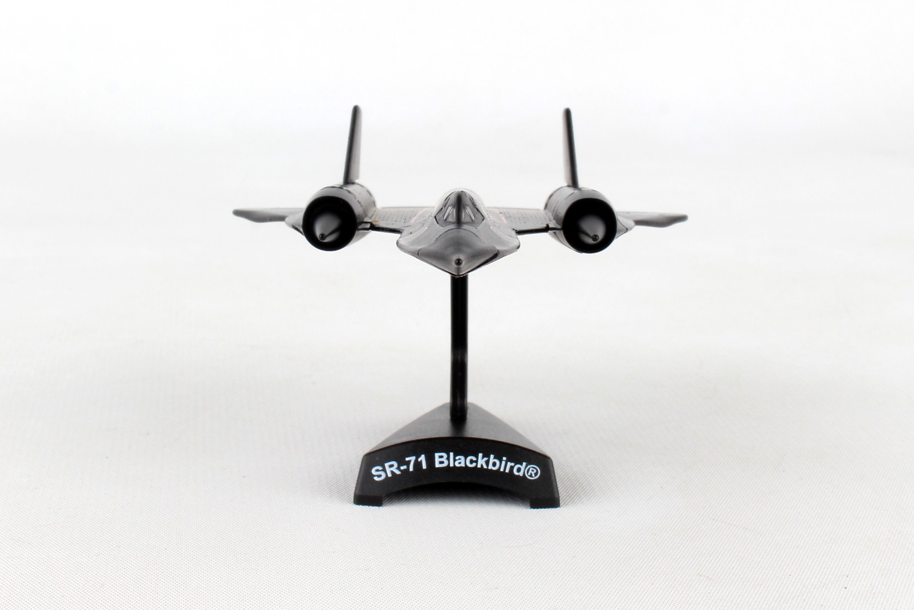 Lockheed SR-71 Blackbird USAF 1:200 Scale Diecast Model Front View