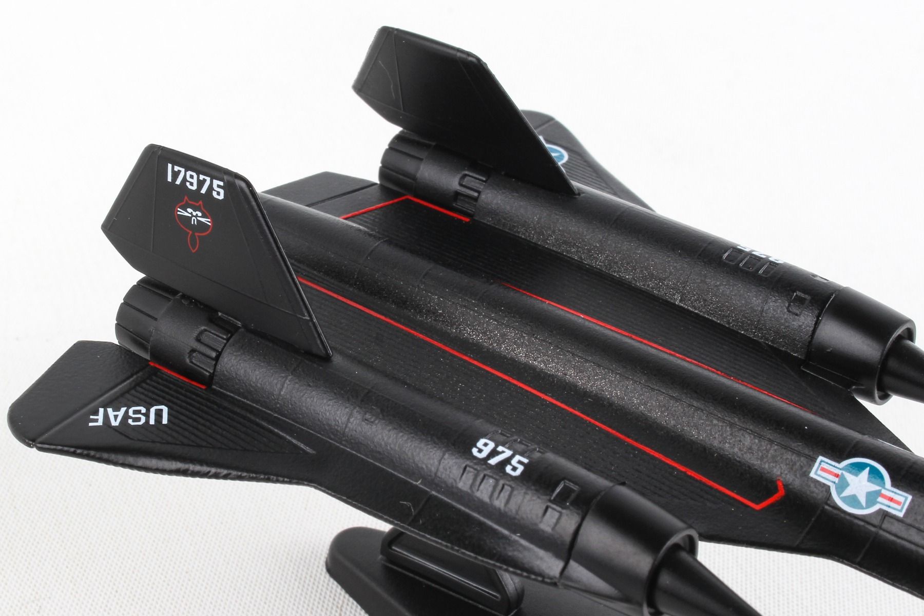 Lockheed SR-71 Blackbird USAF 1:200 Scale Diecast Model Rear Close Up