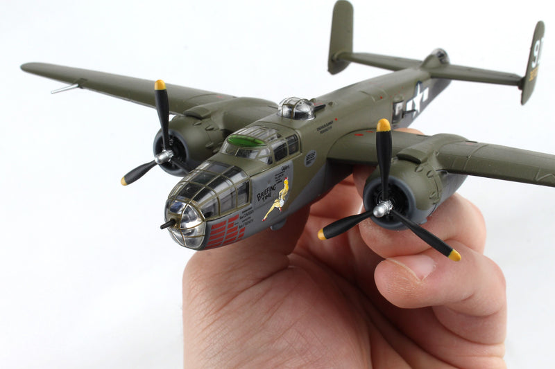 North American B-25J Mitchell “Briefing Time” 1:100 Scale Diecast Model