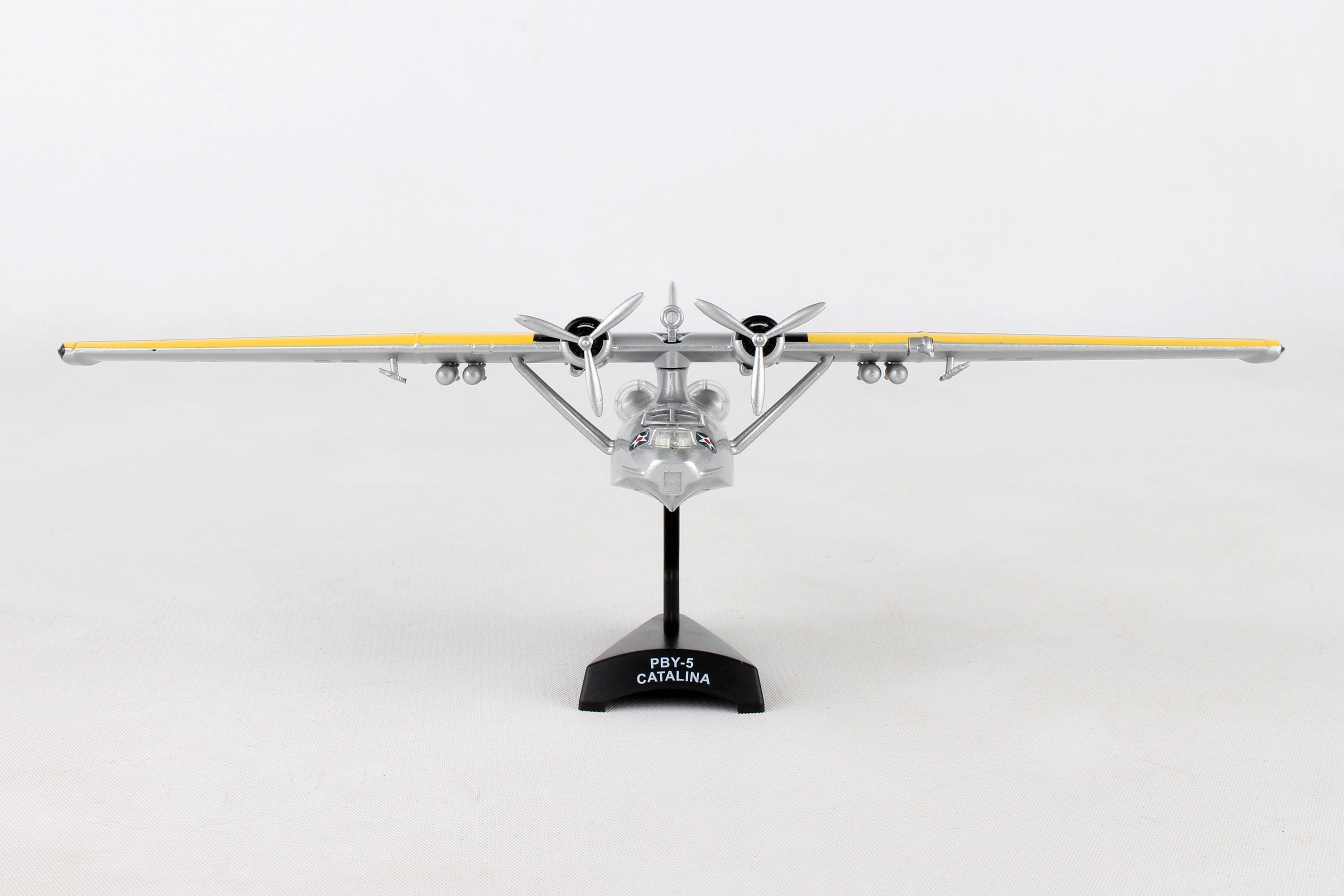 Consolidated Aircraft PBY-5 Catalina US Navy 1/150 Scale Model Front View