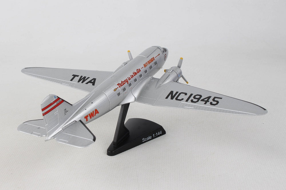 Douglas DC-3 Trans World Airlines, 1/144  Scale Model