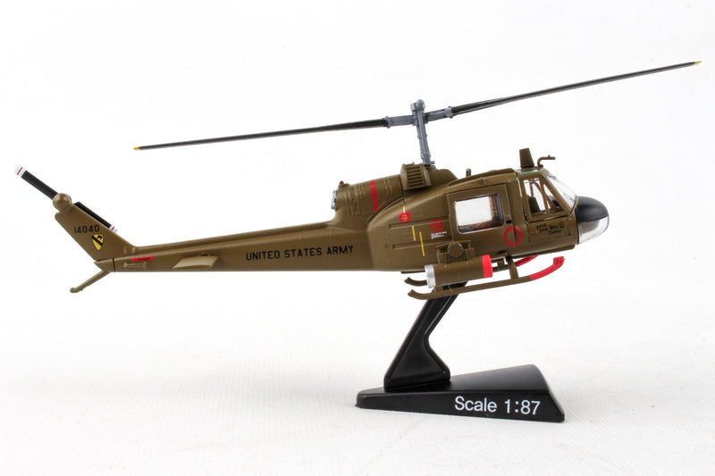 Bell UH-1C Iroquois “Huey” US Army 1”st Cavalry Division, 1:87 Scale Model Right Side View