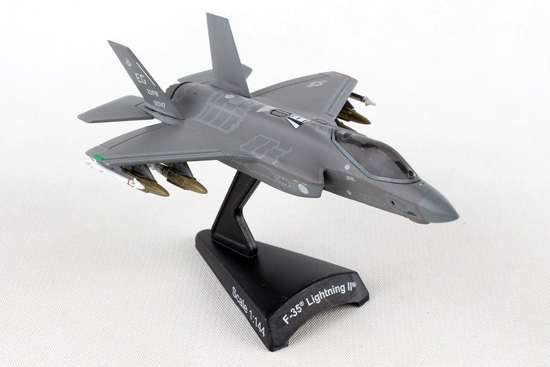 Lockheed Martin F-35A Lightning II USAF 1/144 Scale Model By Daron Postage Stamp Right Front View