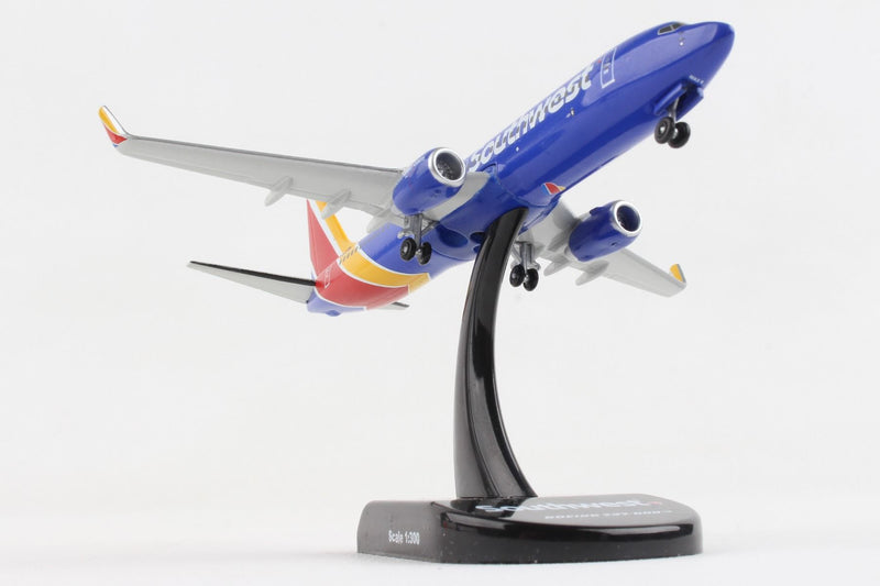 Boeing B737-800 Southwest Airlines, 1/300 Scale Diecast Model Right Front From Below