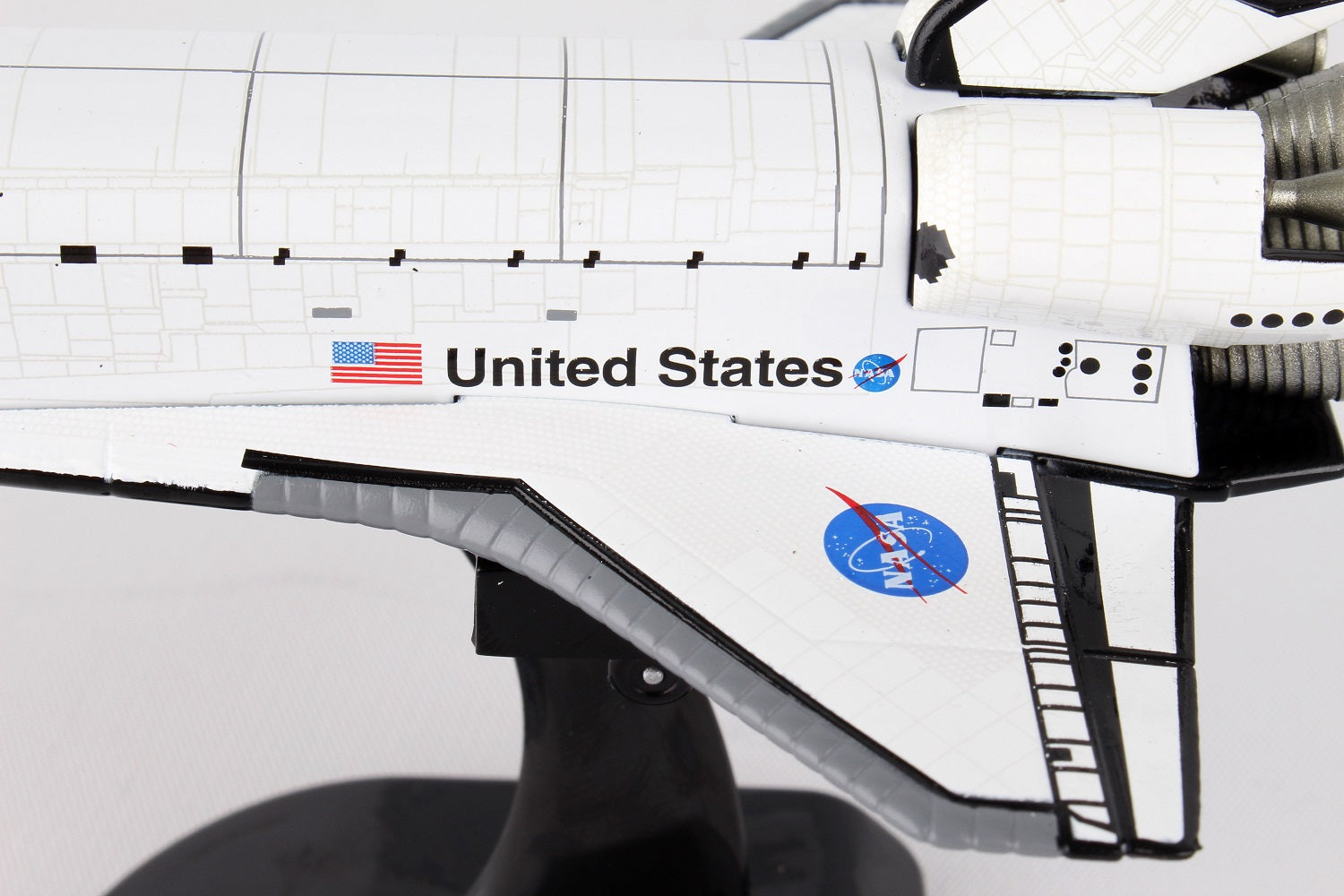 Rockwell International Space Shuttle Orbiter Atlantis 1/300 Scale Model