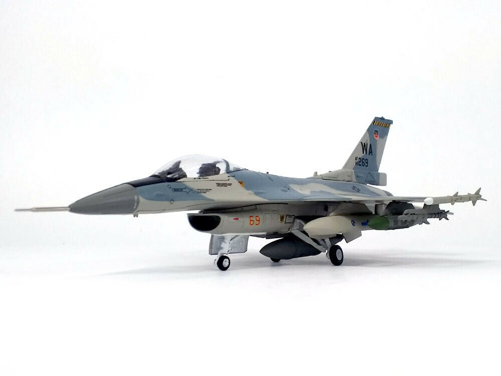 Air Force 1 | Lockheed Martin F-16C Fighting Falcon 64th AS, 1:72 Scale ...