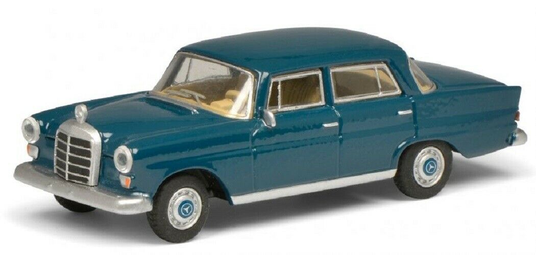 Mercedes Benz 200 D (W110) Heckflosse, 1:64 Scale Diecast Model