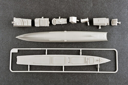 HMS Westminster F237 Type 23 Frigate, 1:700 Scale Model Kit Hull & Deck