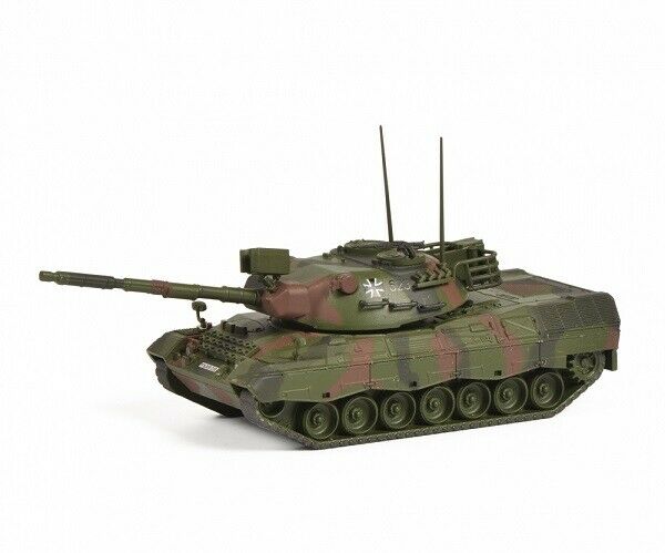 Leopard 1A1 Main Battle Tank. 1:87 Scale Diecast Model