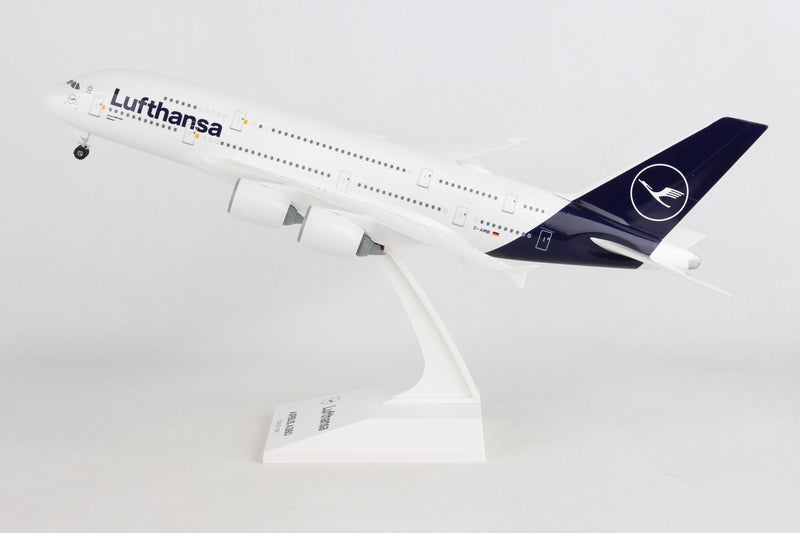 Airbus A380 Luftansa 1:200 Scale Model Left Side View