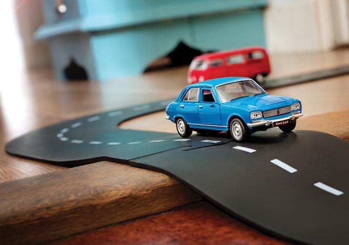 Expressway 16 Piece Flexible Toy Road Set